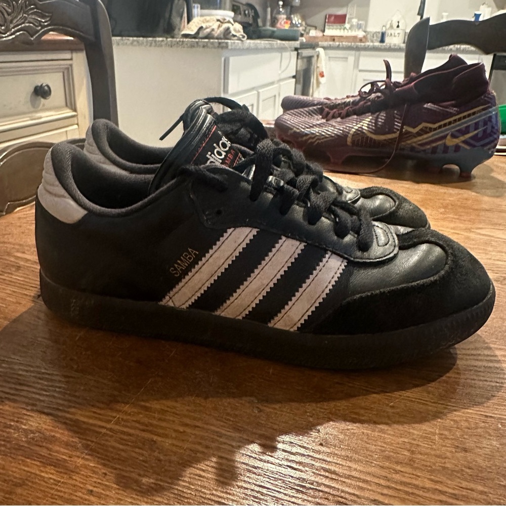 Adidas Samba - 6 womens (4.5 Mens)